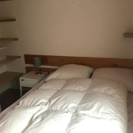 A - 6 Personnes كوتيريه